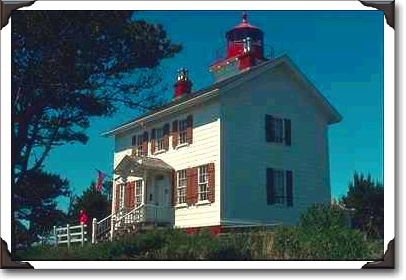 Newport, Oregon, Yaquina Bay Light Newport, Oregon, Yaquina Bay Light