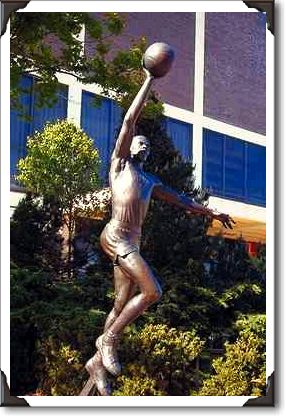 Dr. J. immortalized at the spectrum Dr. J. immortalized at the spectrum