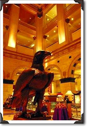 Huge bronze eagle, Wannamaker Store Huge bronze eagle, Wannamaker Store
