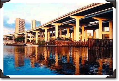 Perfect blend of highways and canals, downtown Miami Perfect blend of highways and canals, downtown Miami