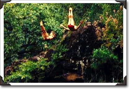 Cliff divers Cliff divers
