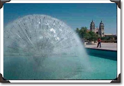 Fountain, Civic Plaza, downtown Phoenix Fountain, Civic Plaza, downtown Phoenix