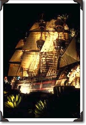 Pirate's Galleon, Treasure Island, Las Vegas, Nevada Pirate's Galleon, Treasure Island, Las Vegas, Nevada