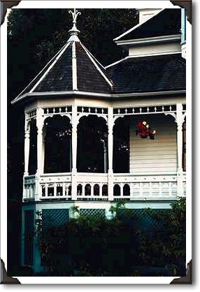 Porch Pavilion, Albany, Oregon Porch Pavilion, Albany, Oregon