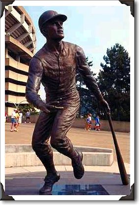 Roberto Clemente, hometown hero, Pittsburgh Roberto Clemente, hometown hero, Pittsburgh