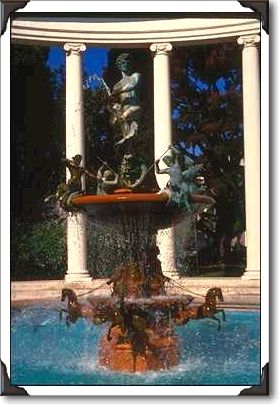 Litton Industries, Beverly Hills courtyard, California Litton Industries, Beverly Hills courtyard, California