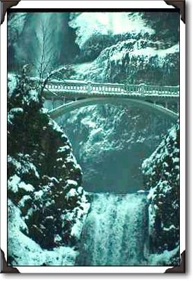 Winter bridge, Multnomah Falls, Oregon Winter bridge, Multnomah Falls, Oregon