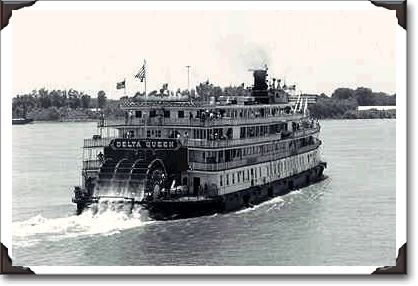 Paddle steamer Delta Queen on Mississippi River Paddle steamer Delta Queen on Mississippi River