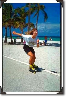Blonde rollerblader, Hollywood Beach, Florida Blonde rollerblader, Hollywood Beach, Florida