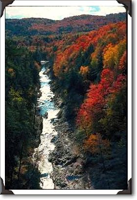 Fall foliage at Queechee Gorge, Queechee, Vermont Fall foliage at Queechee Gorge, Queechee, Vermont