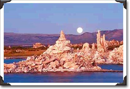 Moonrise, Mono Lake, California Moonrise, Mono Lake, California