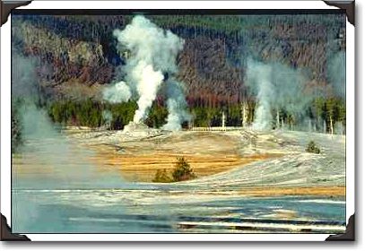 Upper Geyser Basin, Yellowstone National Park Upper Geyser Basin, Yellowstone National Park