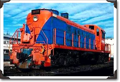Florida Power and Light Alco RSD-5 at New Hope, Pennsylvania Florida Power and Light Alco RSD-5 at New Hope, Pennsylvania