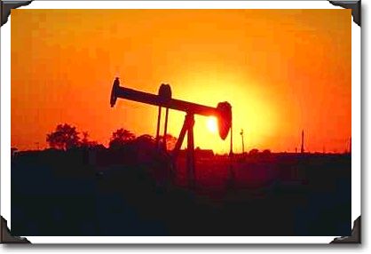 Oil well pump at sunset, Illinois Oil well pump at sunset, Illinois