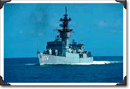 Navy ship arriving, Pearl Harbor, Honolulu, Hawaii Navy ship arriving, Pearl Harbor, Honolulu, Hawaii
