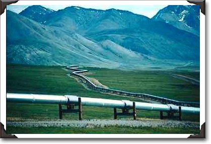 Trans-Alaska Pipeline winds through Atigun Pass, Brooks Range, Alaska Trans-Alaska Pipeline winds through Atigun Pass, Brooks Range, Alaska